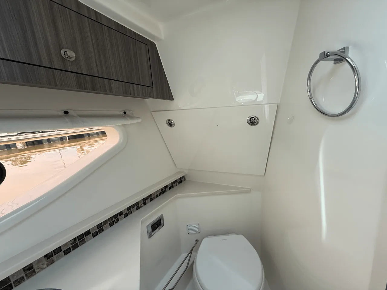 2025 Sea Ray Sundancer 370 Outboard 37.0 feet, Clearwater, Florida #42