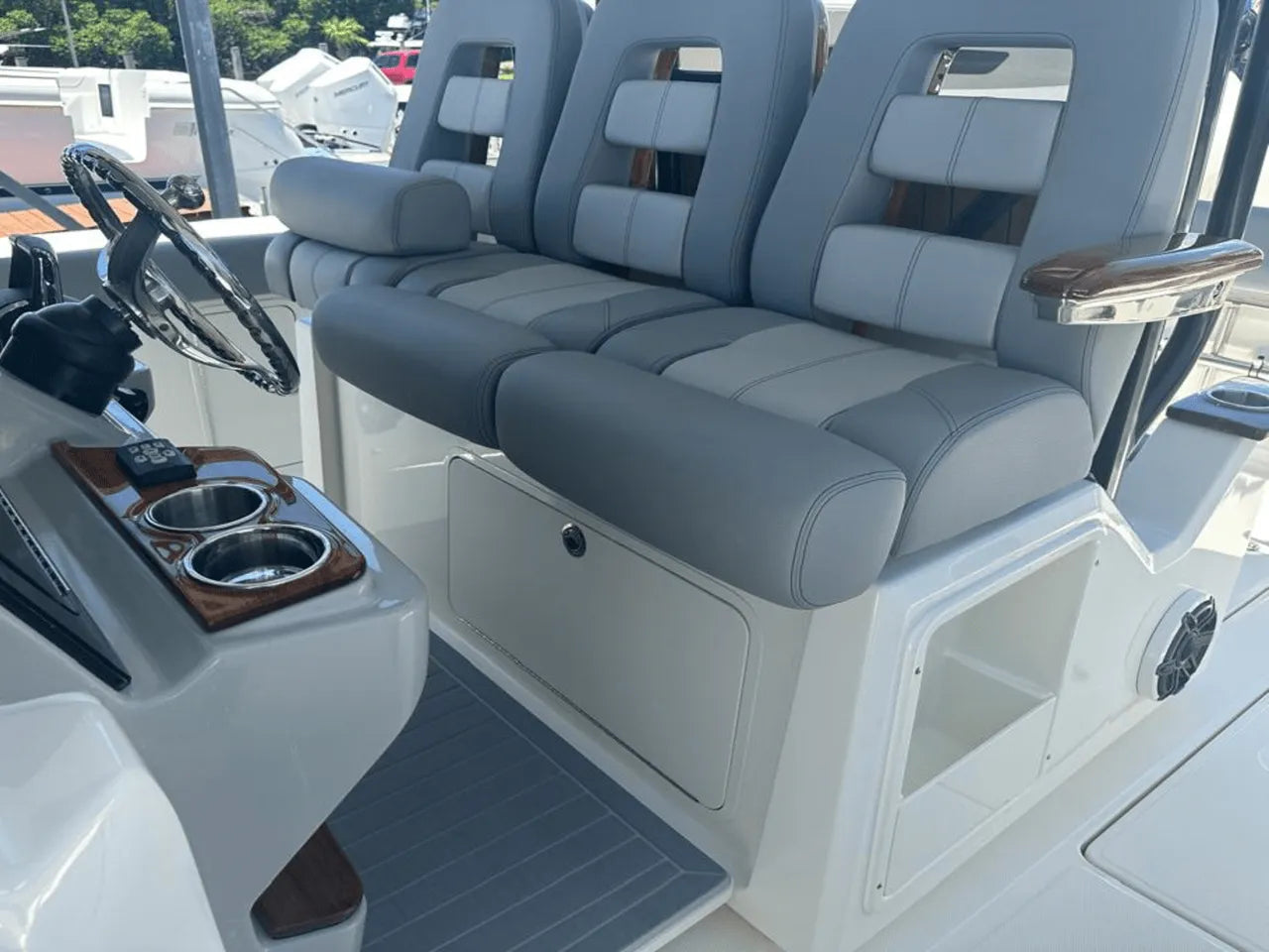 2025 Boston Whaler 360 Outrage 36.0 feet, Clearwater, Florida #23