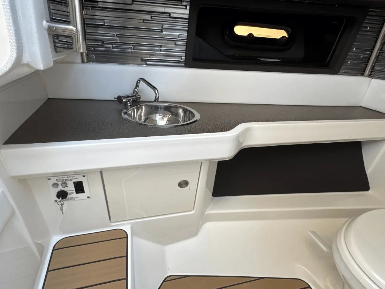 2025 Sea Ray SLX 310 Outboard 31.0 feet, Clearwater, Florida #75