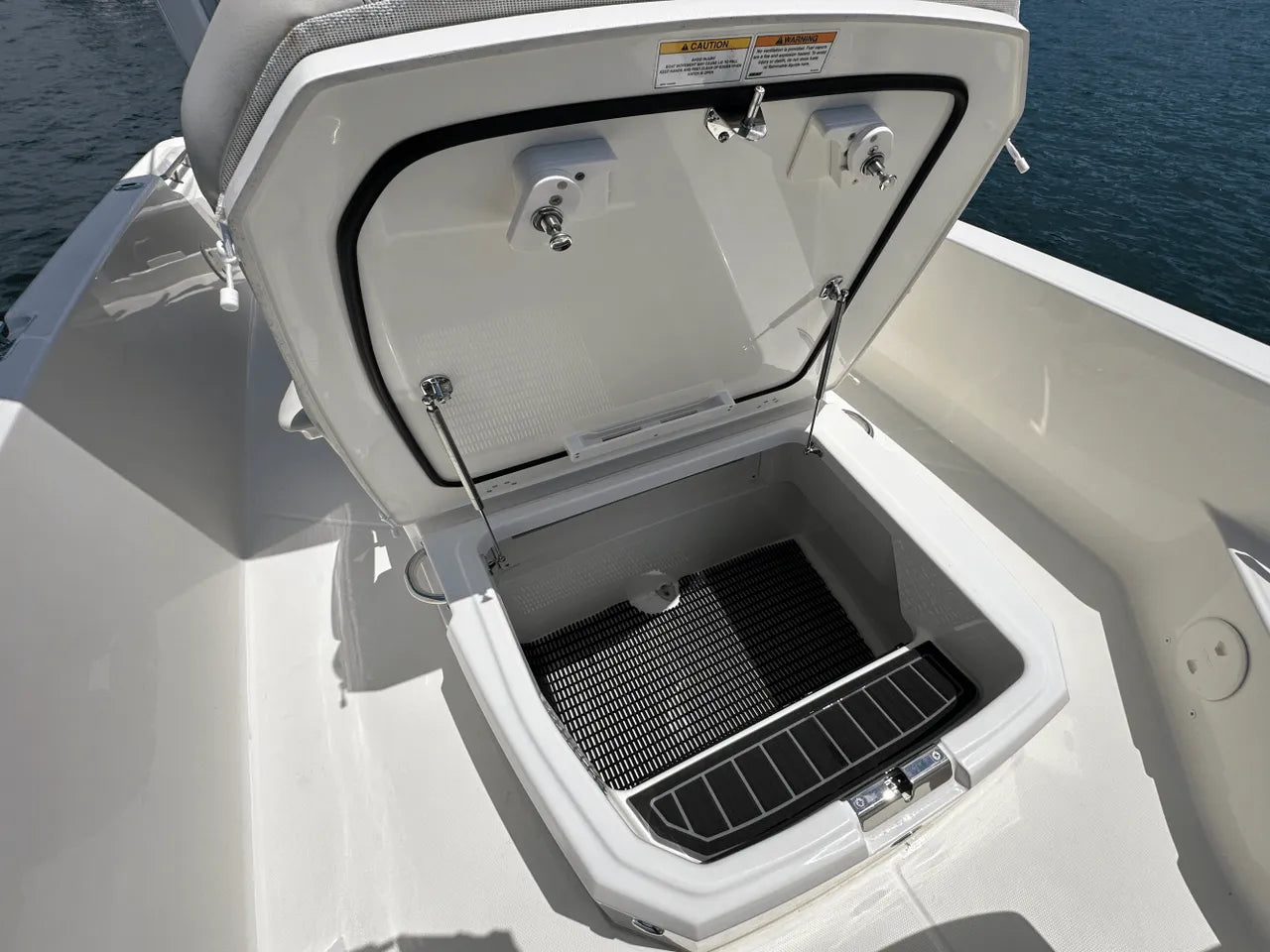 2025 Boston Whaler 250 Dauntless 25.0 feet, Clearwater, Florida #21