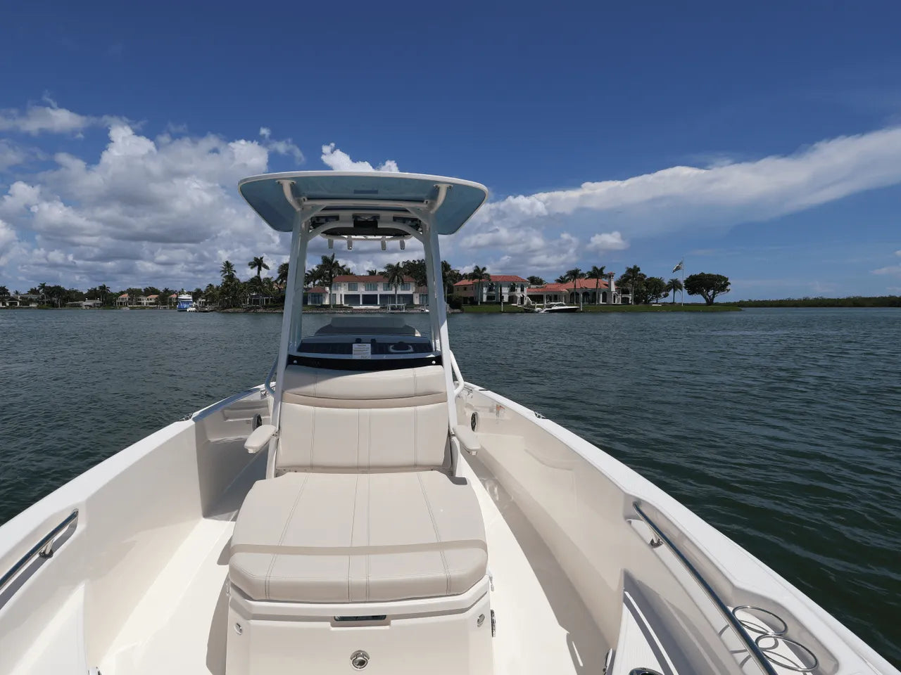 2026 Boston Whaler 220 Dauntless 22.0 feet, Clearwater, Florida #17