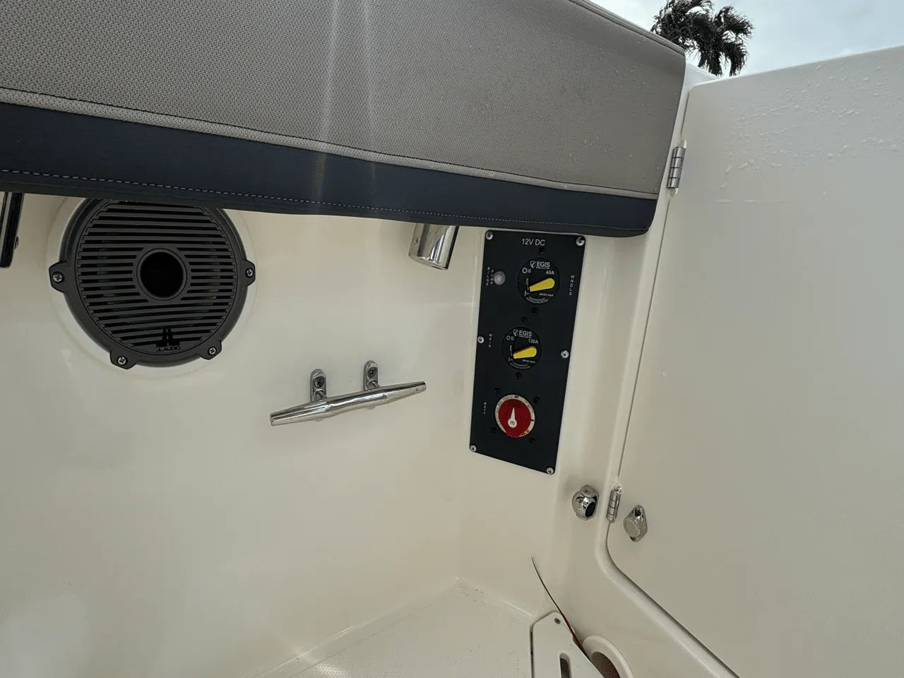 2025 Boston Whaler 240 Vantage 24.0 feet, Clearwater, Florida #30