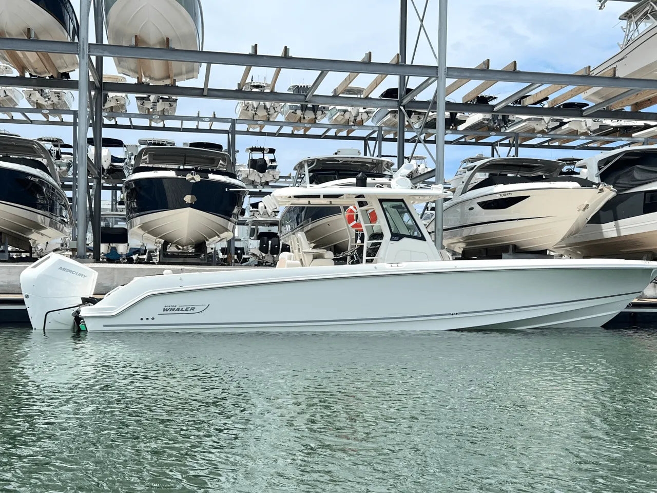 2025 Boston Whaler 330 Outrage 33.0 feet, Clearwater, Florida #10