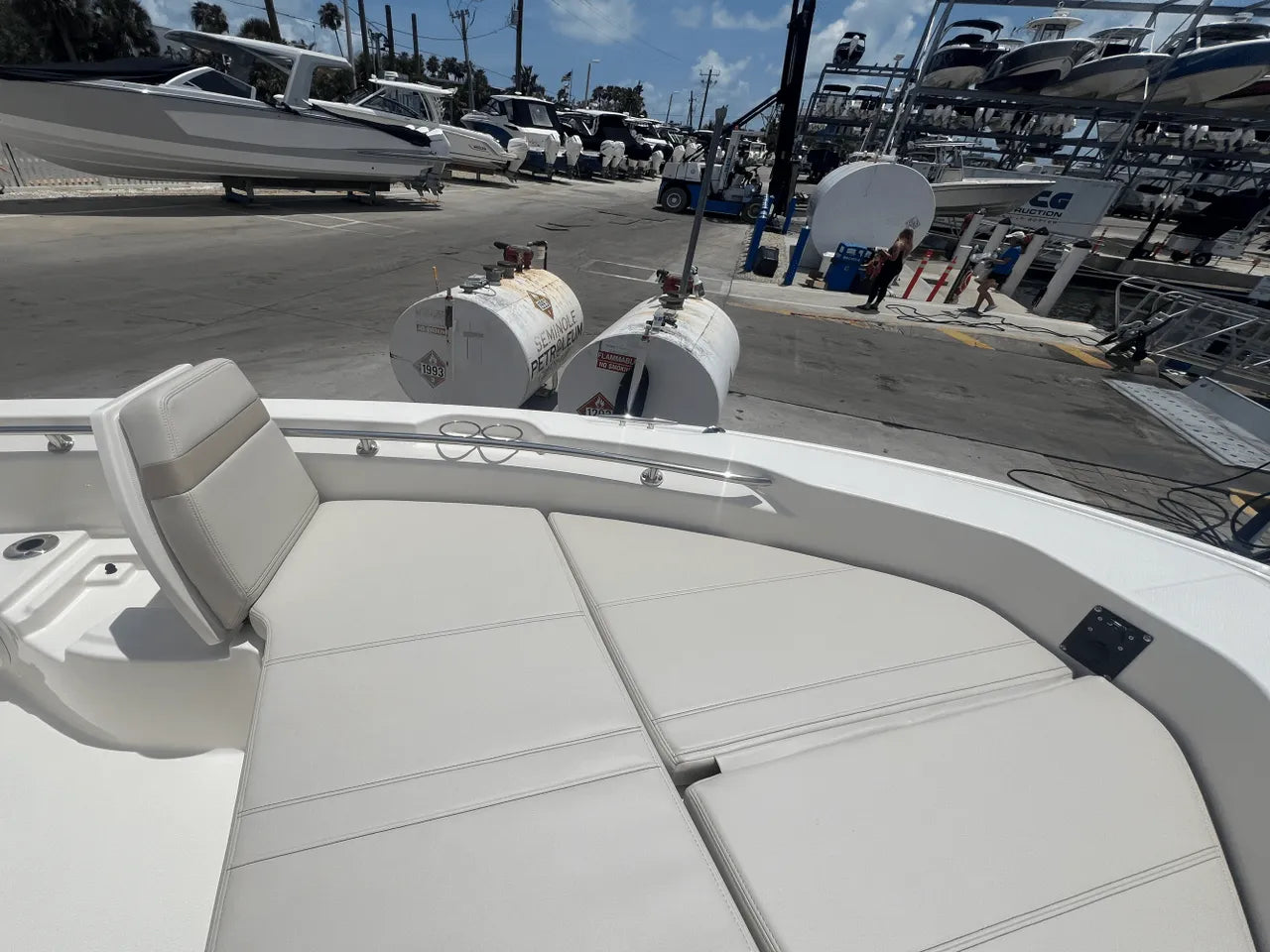 2025 Boston Whaler 250 Dauntless 25.0 feet, Clearwater, Florida #9
