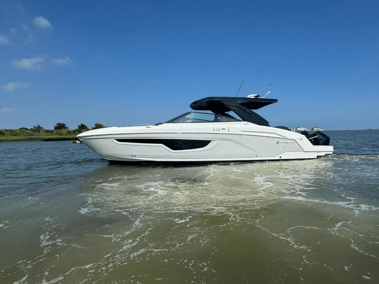 2025 Cruisers Yachts 34 GLS Outboard 34.0 feet, Clearwater, Florida #2