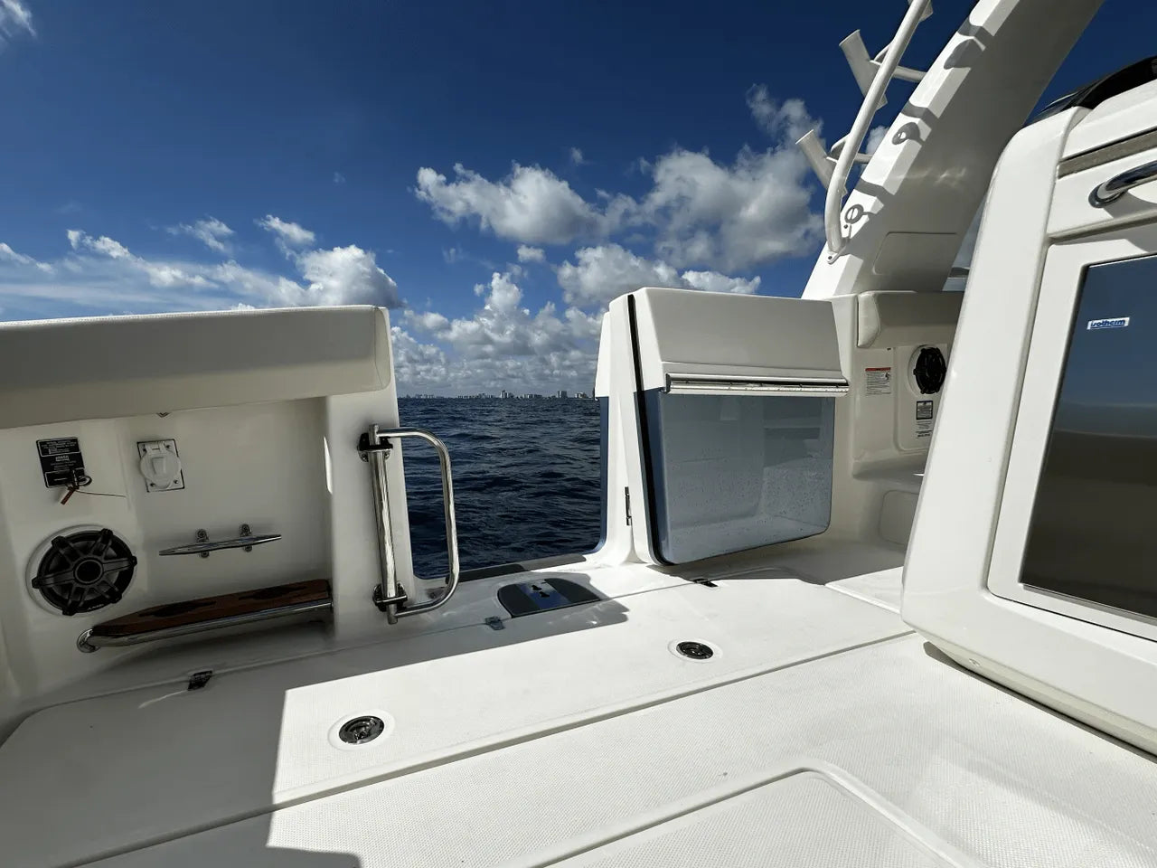 2026 Boston Whaler 420 Outrage 42.0 feet, Clearwater, Florida #23