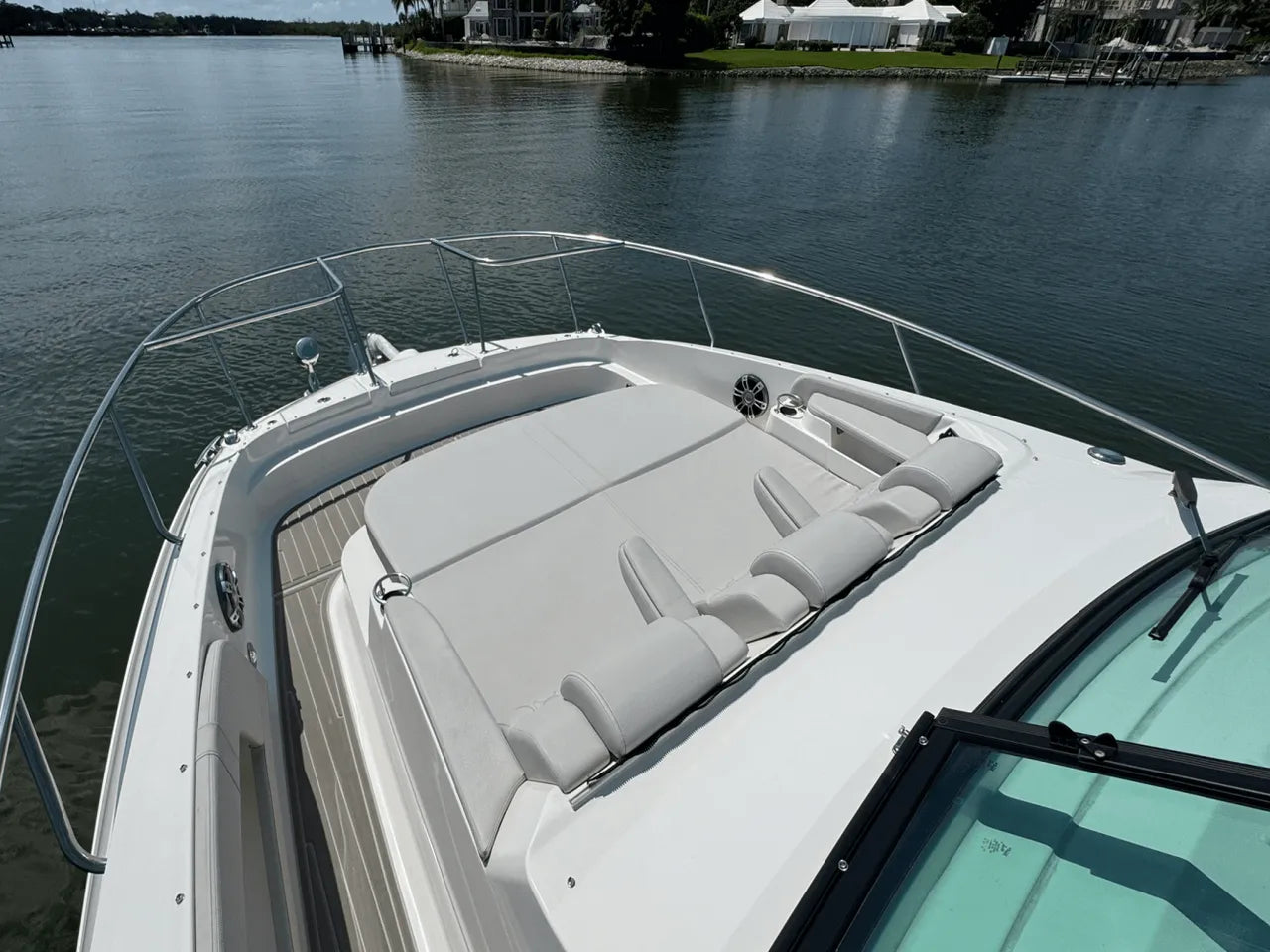 2025 Sea Ray Sundancer 320 Outboard 32.0 feet, Clearwater, Florida #19