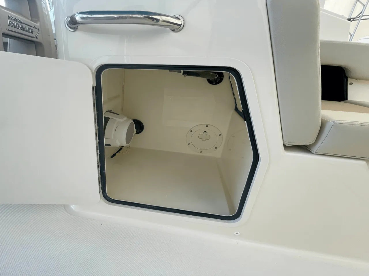 2025 Boston Whaler 280 Vantage 28.0 feet, Clearwater, Florida #12