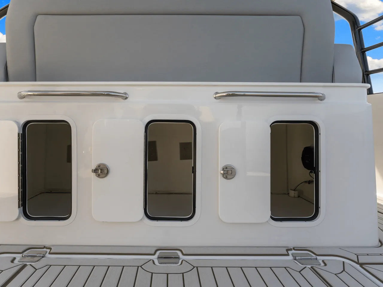 2026 Cruisers Yachts 38 VTR 38.0 feet, Clearwater, Florida #40