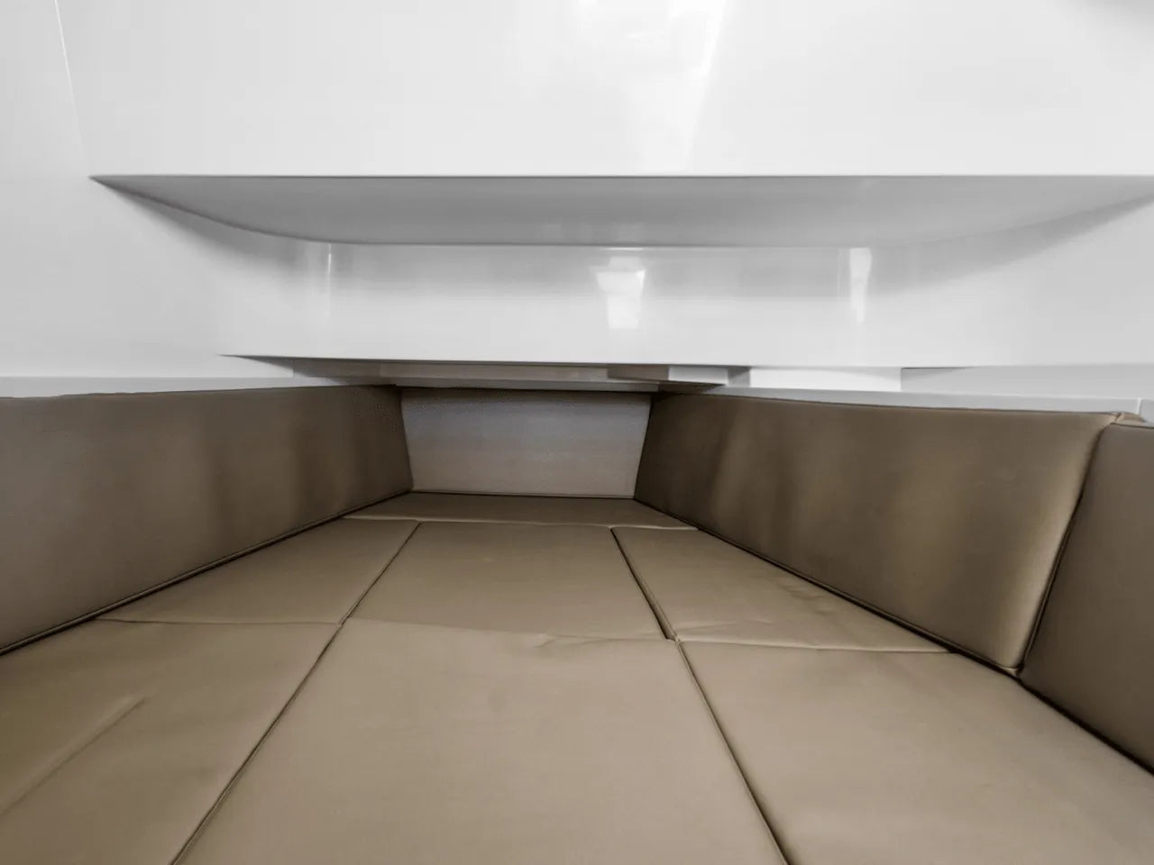 2026 Cruisers Yachts 38 VTR 38.0 feet, Clearwater, Florida #34