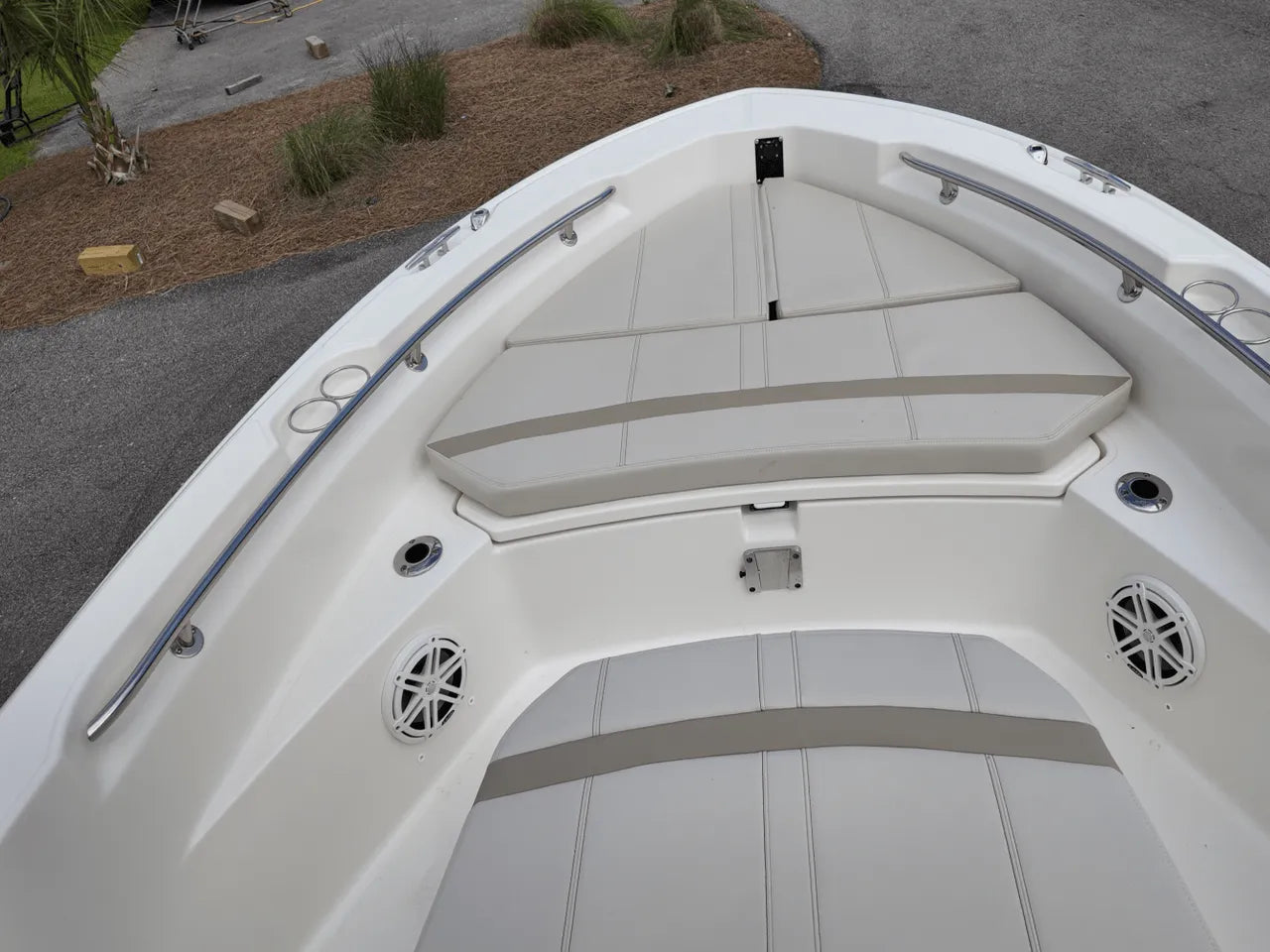 2025 Boston Whaler 220 Dauntless 22.0 feet, Clearwater, Florida #29