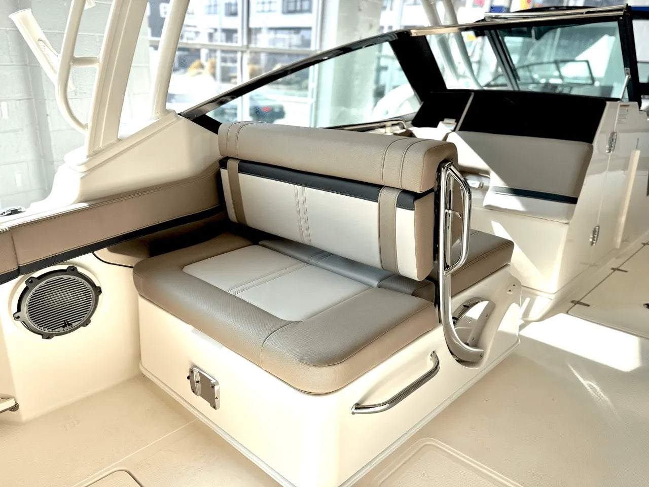 2025 Boston Whaler 240 Vantage 24.0 feet, Clearwater, Florida #25