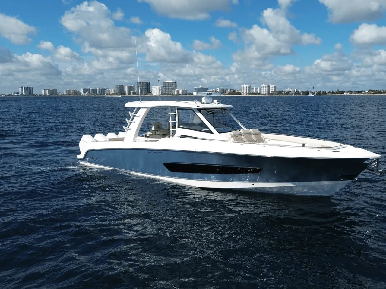 2026 Boston Whaler 420 Outrage 42.0 feet, Clearwater, Florida #13