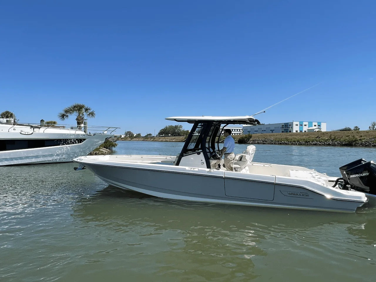 2025 Boston Whaler 280 Dauntless 28.0 feet, Clearwater, Florida #5