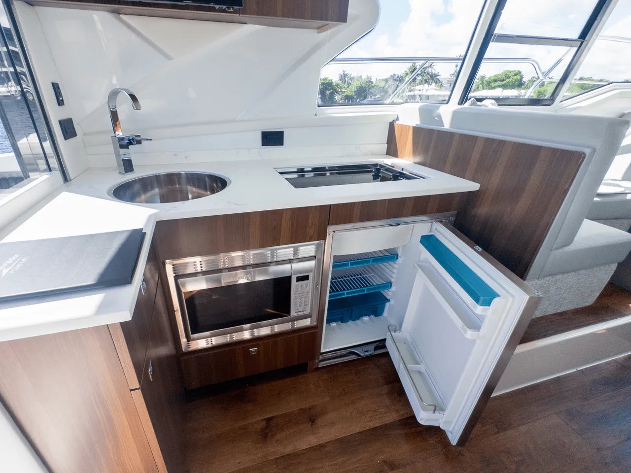 2024 Cruisers Yachts 42 Cantius 42.0 feet, Clearwater, Florida #40