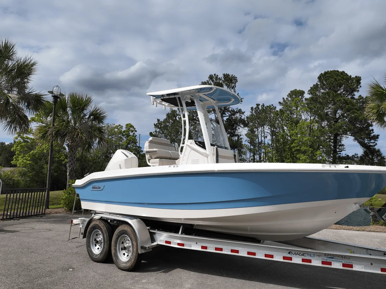 2025 Boston Whaler 220 Dauntless 22.0 feet, Clearwater, Florida #4