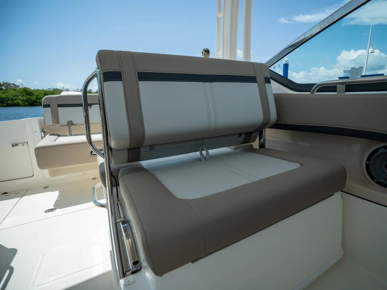2025 Boston Whaler 240 Vantage 24.0 feet, Clearwater, Florida #13