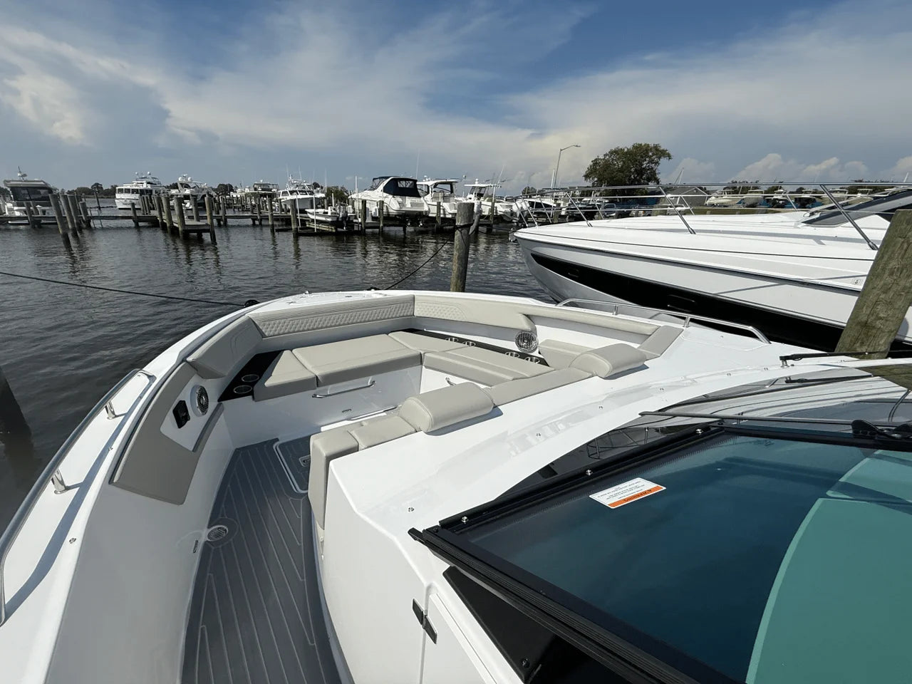 2026 Cruisers Yachts 34 GLS Outboard 34.0 feet, Clearwater, Florida #29