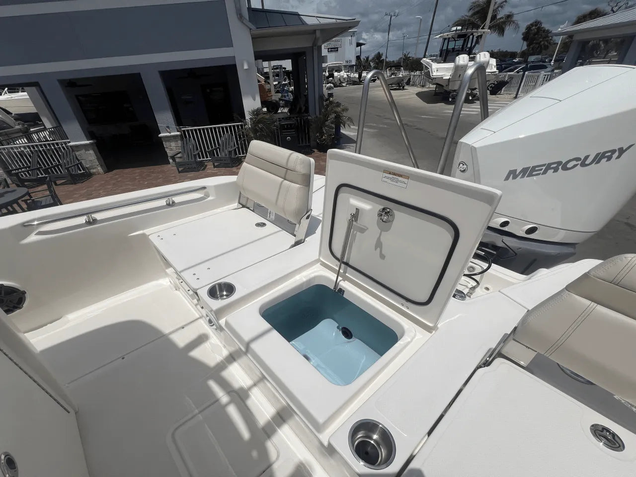2025 Boston Whaler 250 Dauntless 25.0 feet, Clearwater, Florida #23