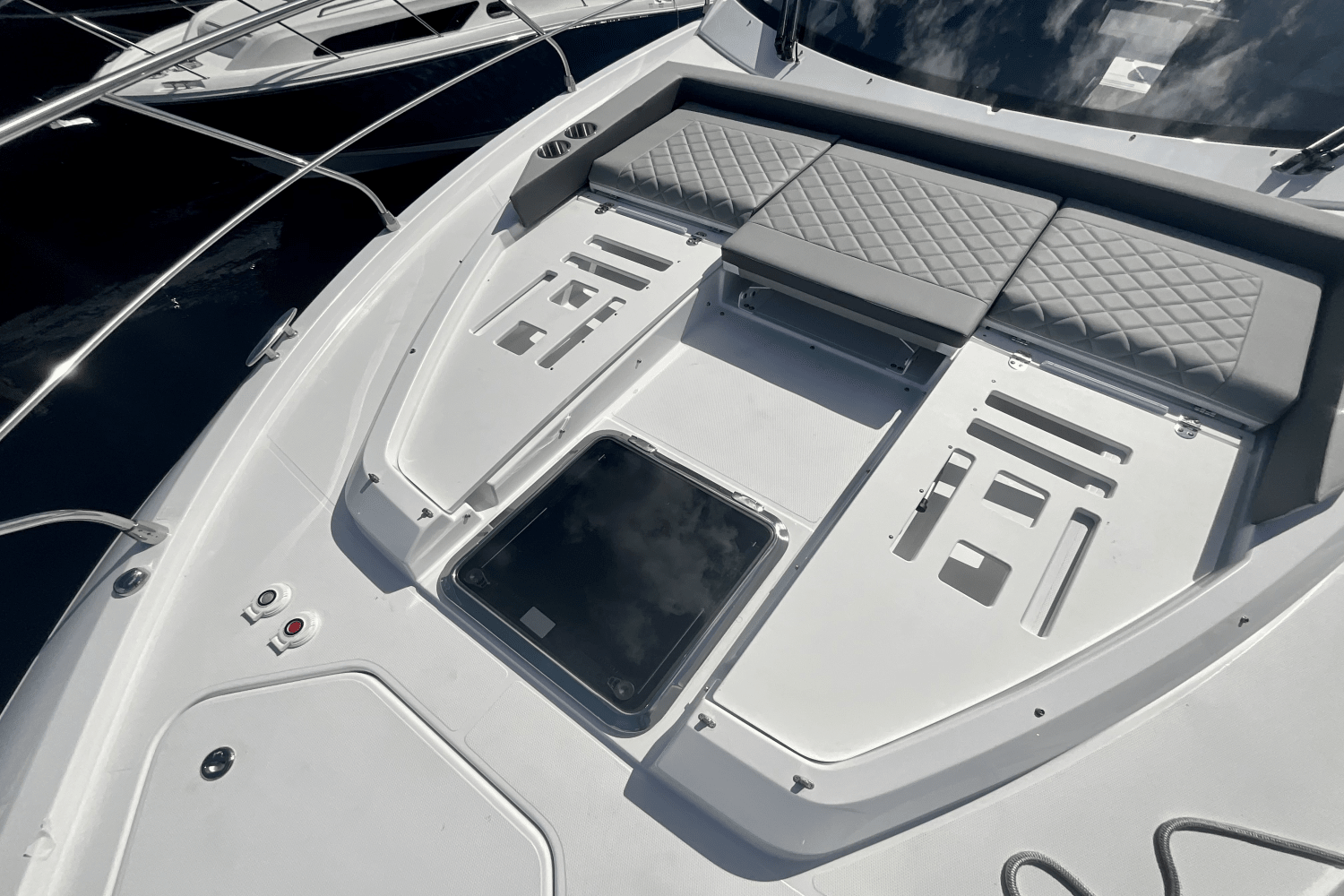2024 Cruisers Yachts 42 Cantius 42.0 feet, Clearwater, Florida #18