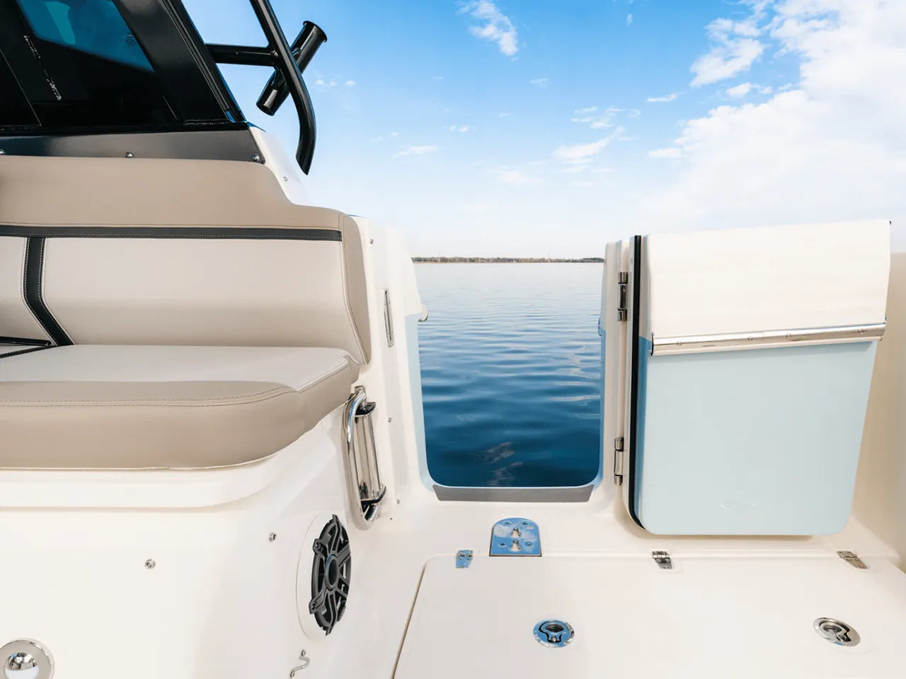 2025 Boston Whaler 330 Vantage 33.0 feet, Clearwater, Florida #21