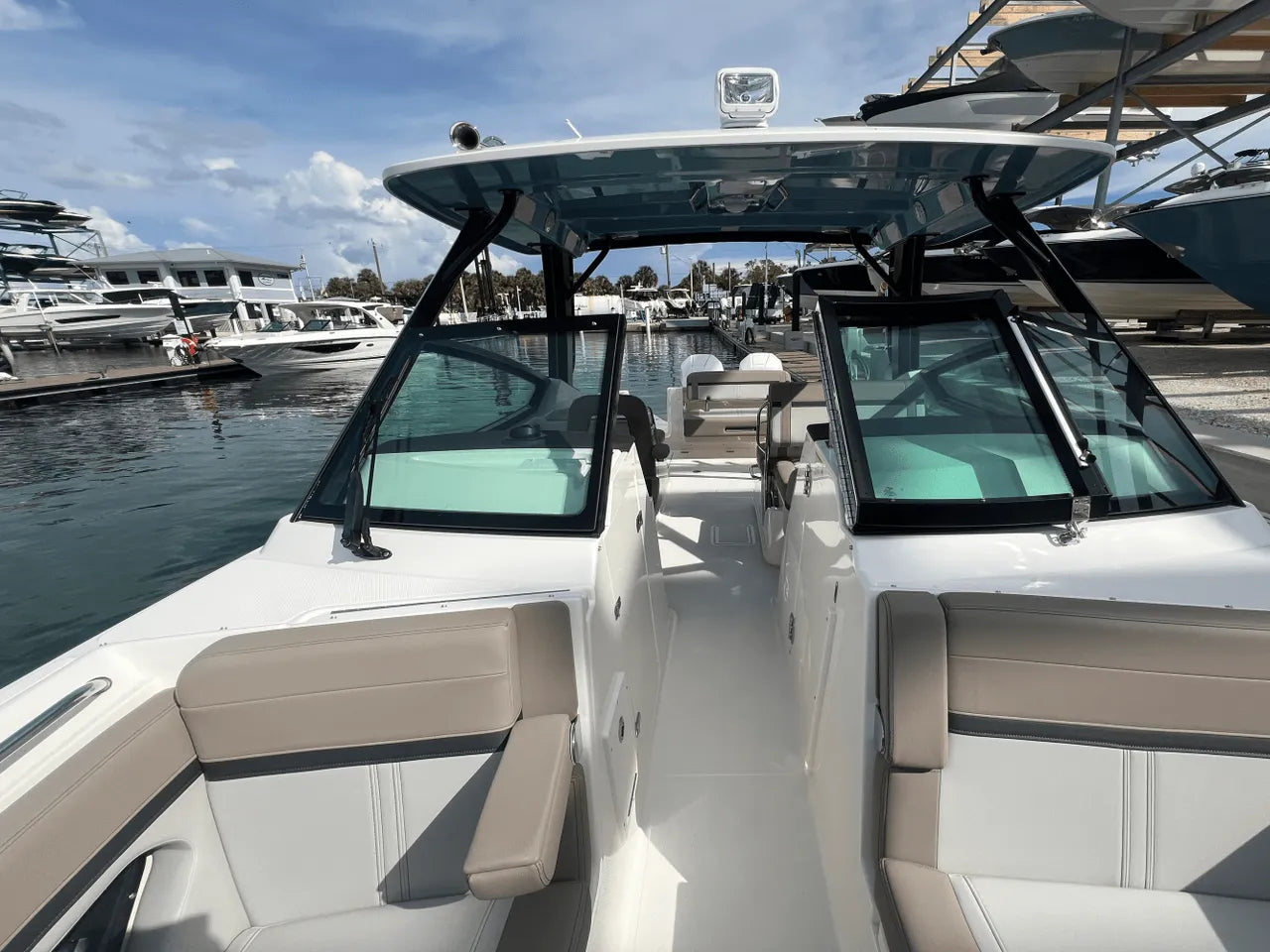 2026 Boston Whaler 280 Vantage 28.0 feet, Clearwater, Florida #37