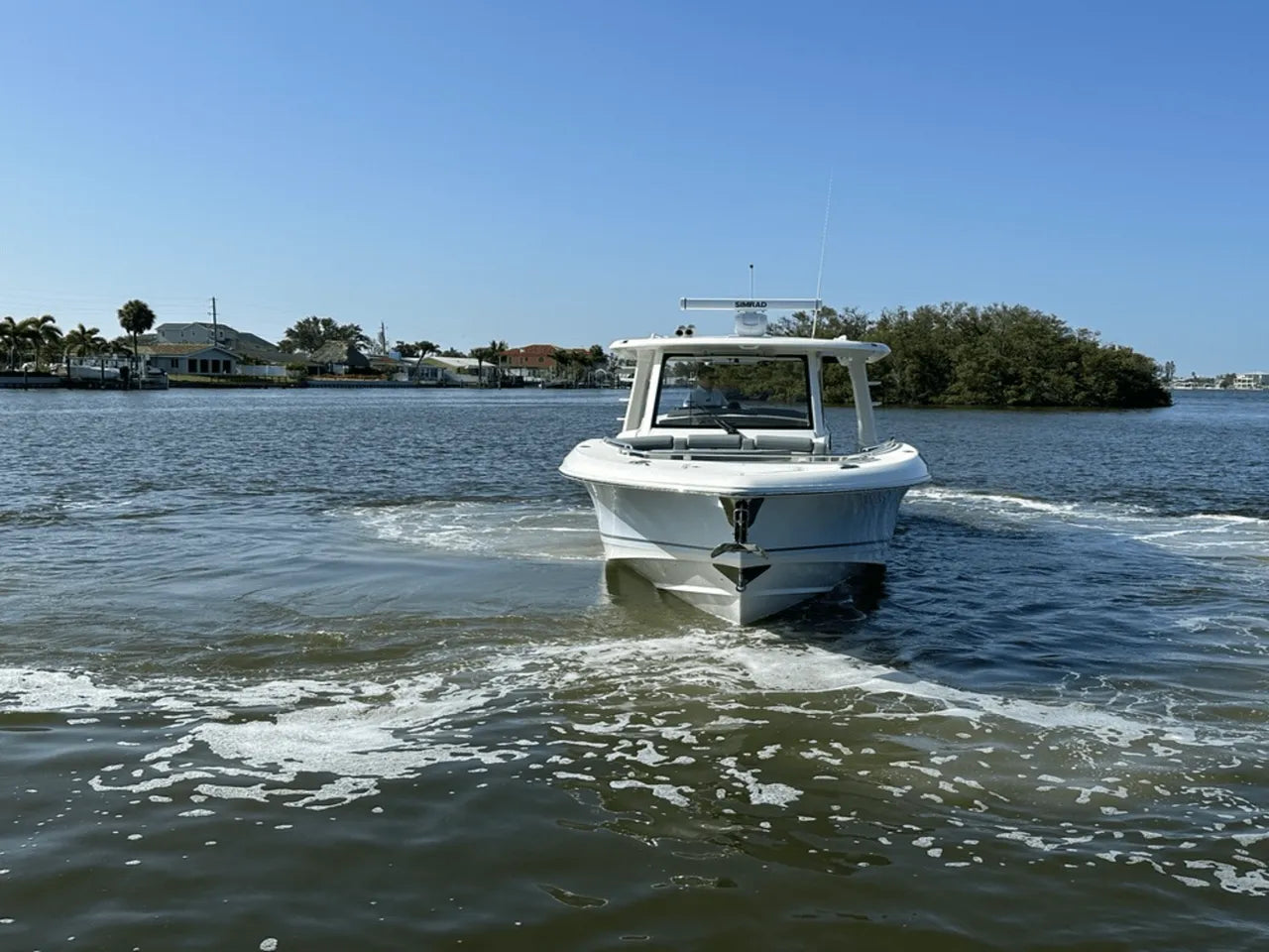 2025 Boston Whaler 350 Realm 35.0 feet, Clearwater, Florida #45
