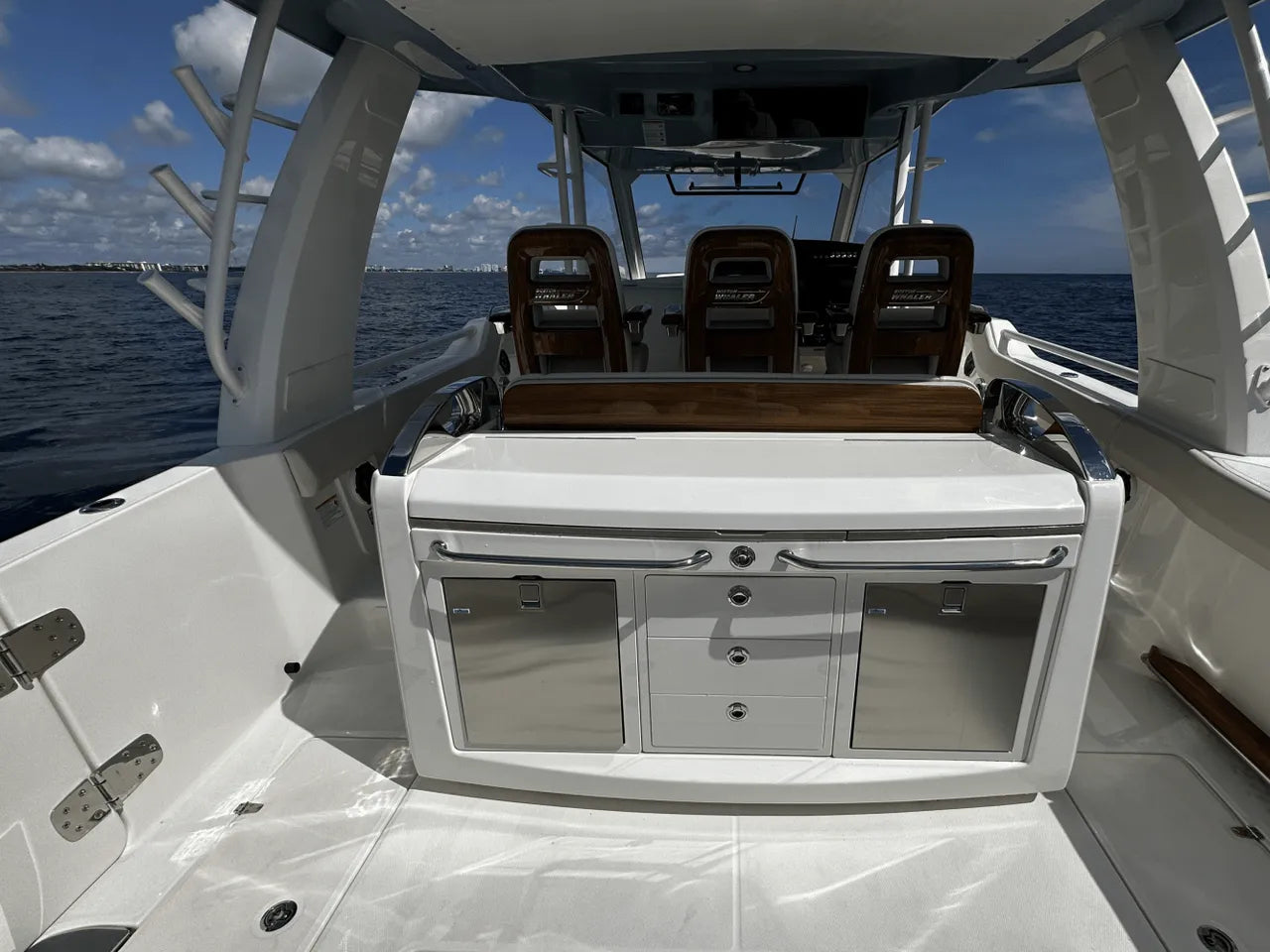 2026 Boston Whaler 420 Outrage 42.0 feet, Clearwater, Florida #24