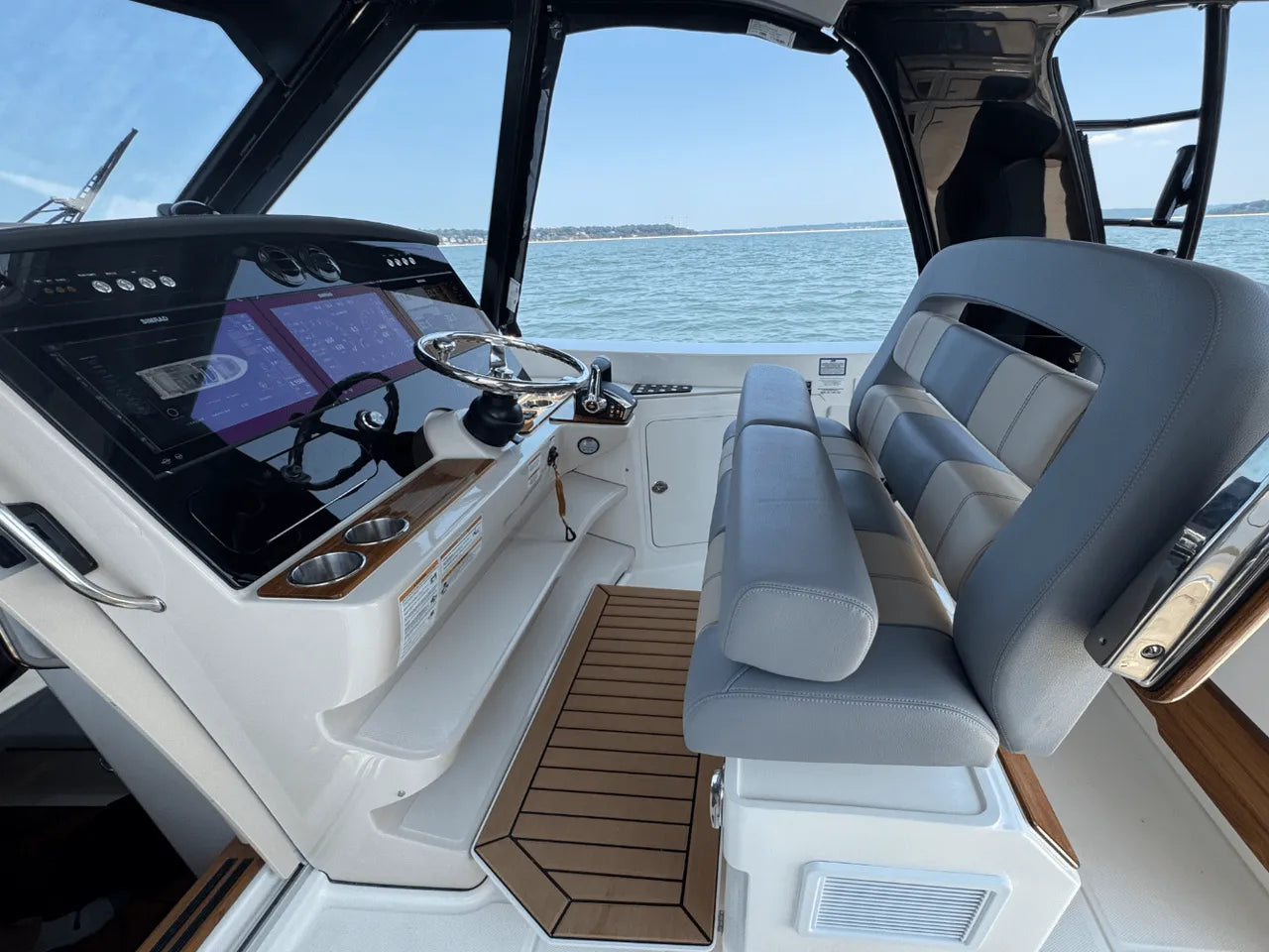 2025 Boston Whaler 380 Realm 38.0 feet, Clearwater, Florida #32