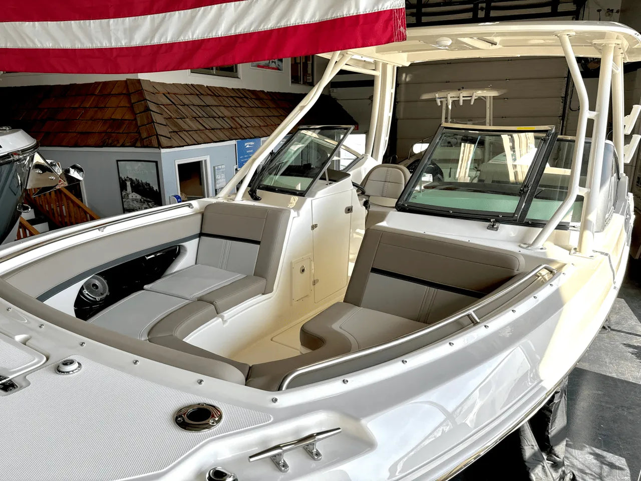 2025 Boston Whaler 240 Vantage 24.0 feet, Clearwater, Florida #44
