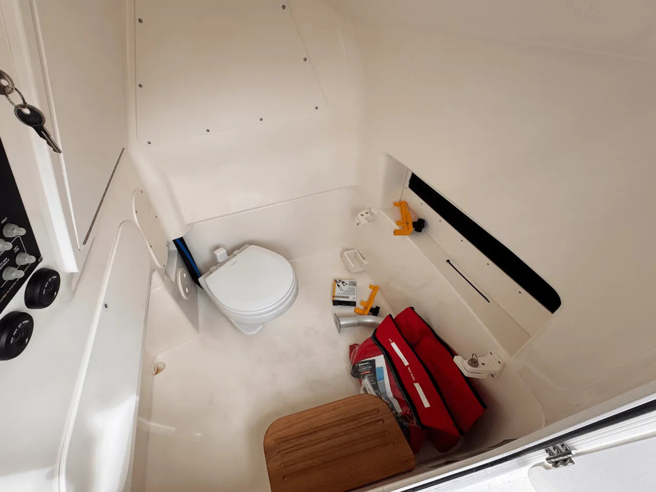 2025 Boston Whaler 280 Dauntless 28.0 feet, Clearwater, Florida #14