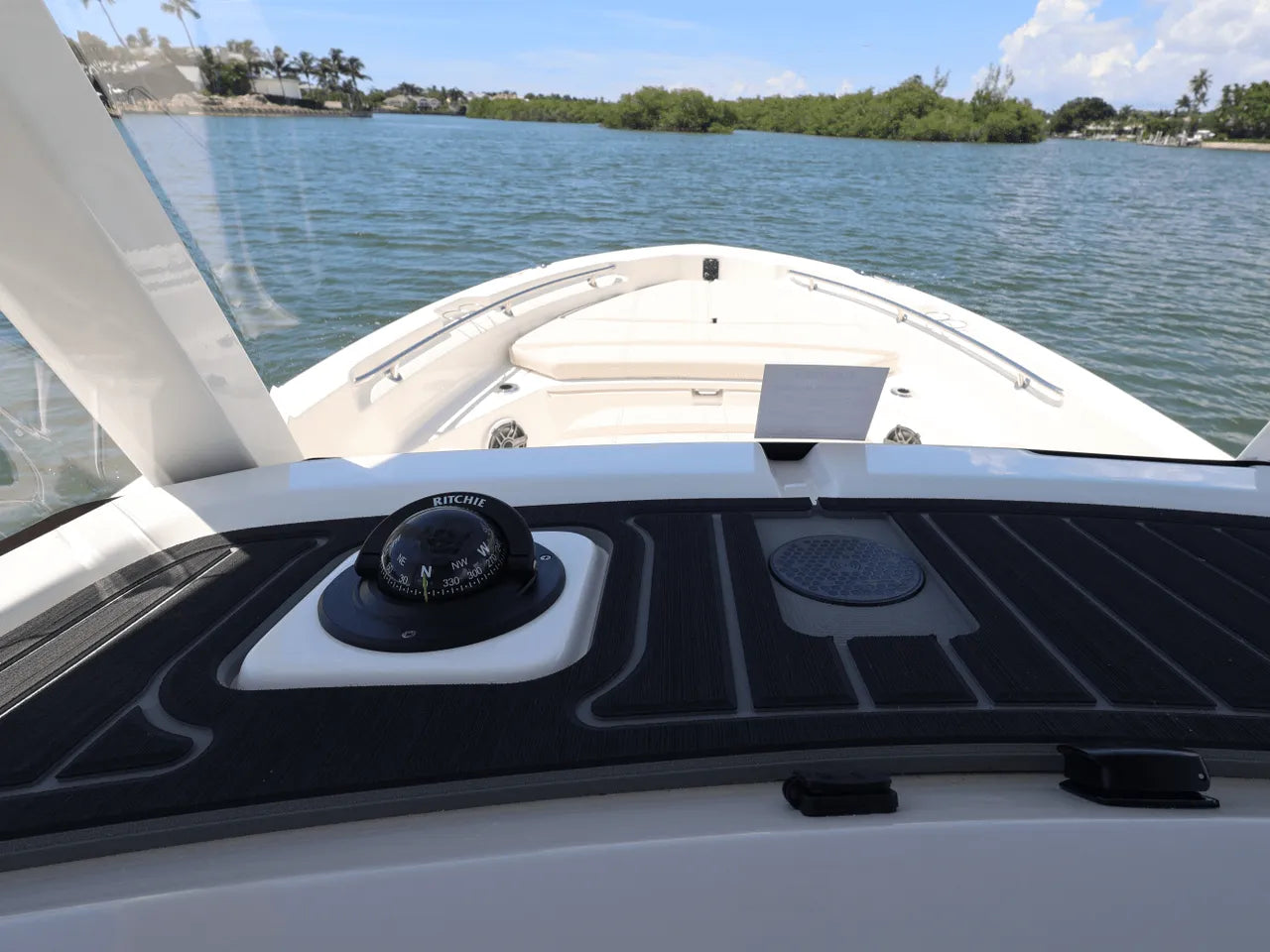 2026 Boston Whaler 220 Dauntless 22.0 feet, Clearwater, Florida #42