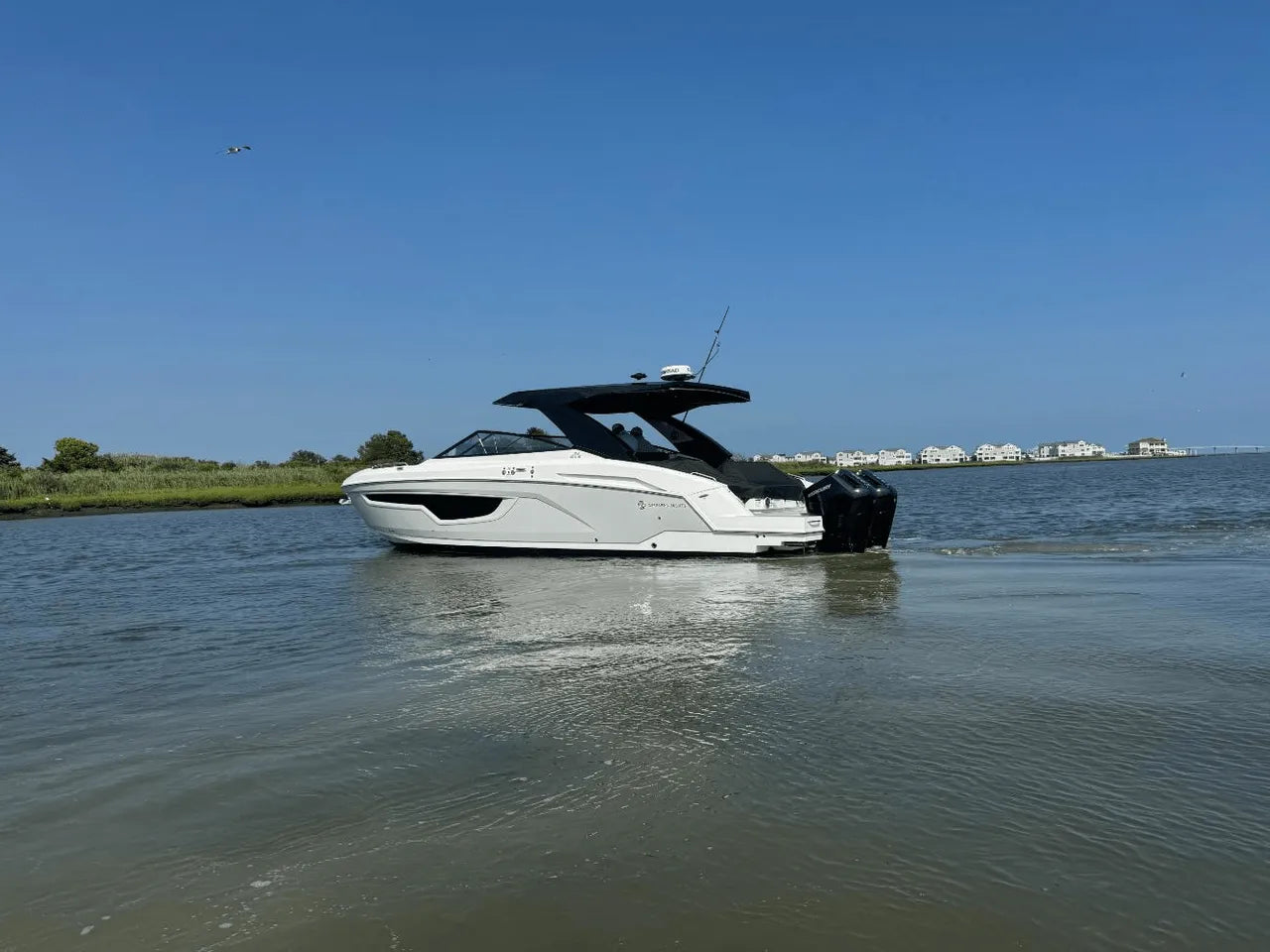 2025 Cruisers Yachts 34 GLS Outboard 34.0 feet, Clearwater, Florida #17