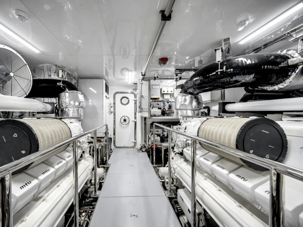 2025 Ocean Alexander 35R 117.0 feet, Clearwater, Florida #86