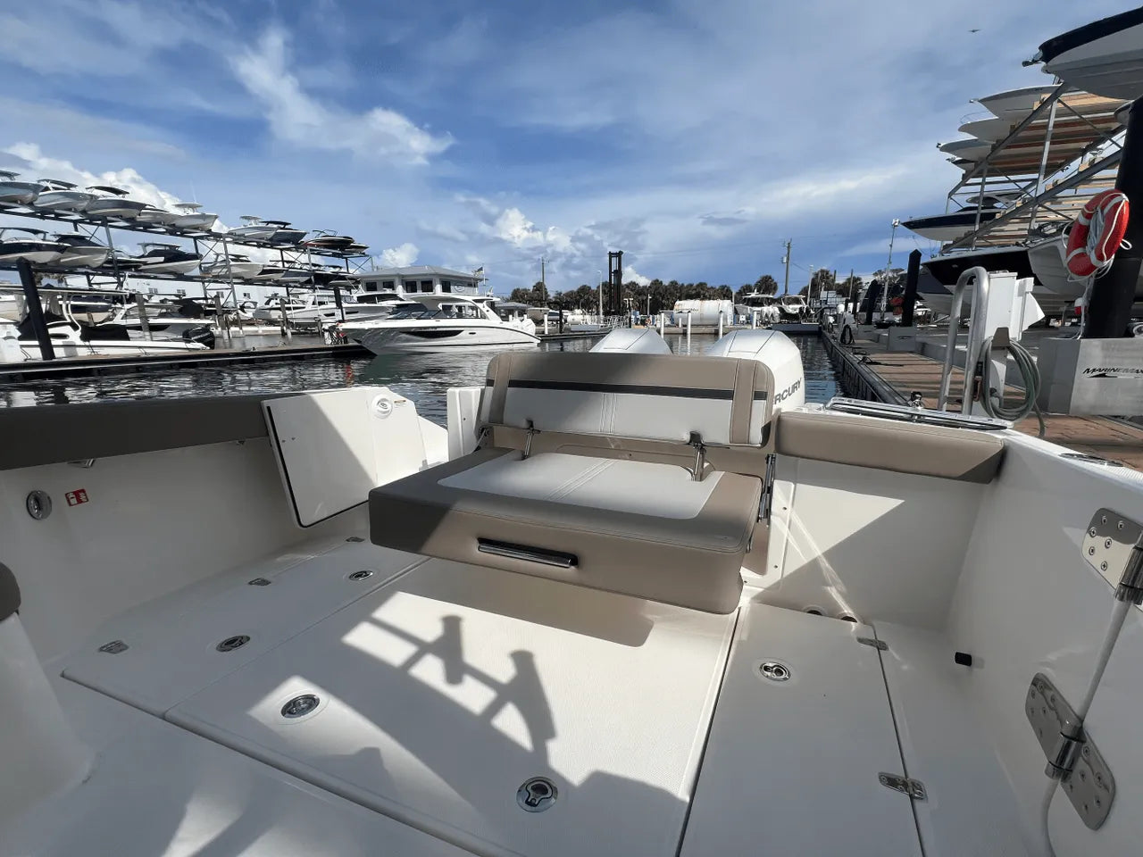 2026 Boston Whaler 280 Vantage 28.0 feet, Clearwater, Florida #22