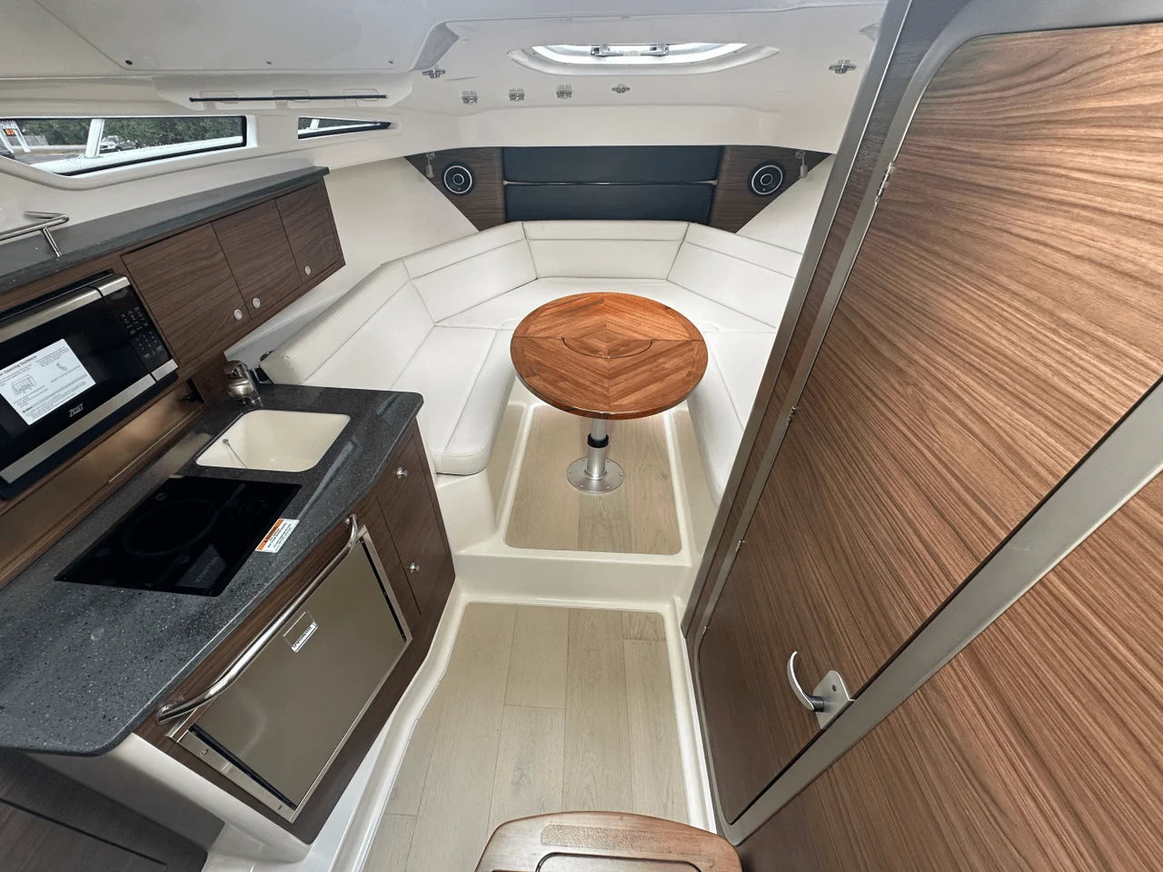 2026 Boston Whaler 325 Conquest 32.0 feet, Clearwater, Florida #42
