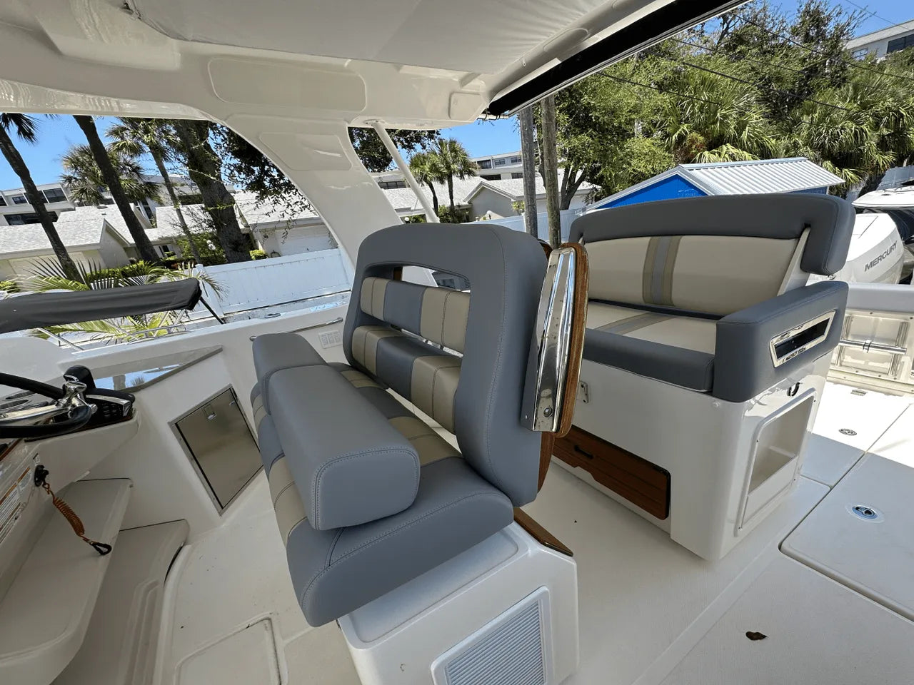 2025 Boston Whaler 350 Realm 35.0 feet, Clearwater, Florida #21