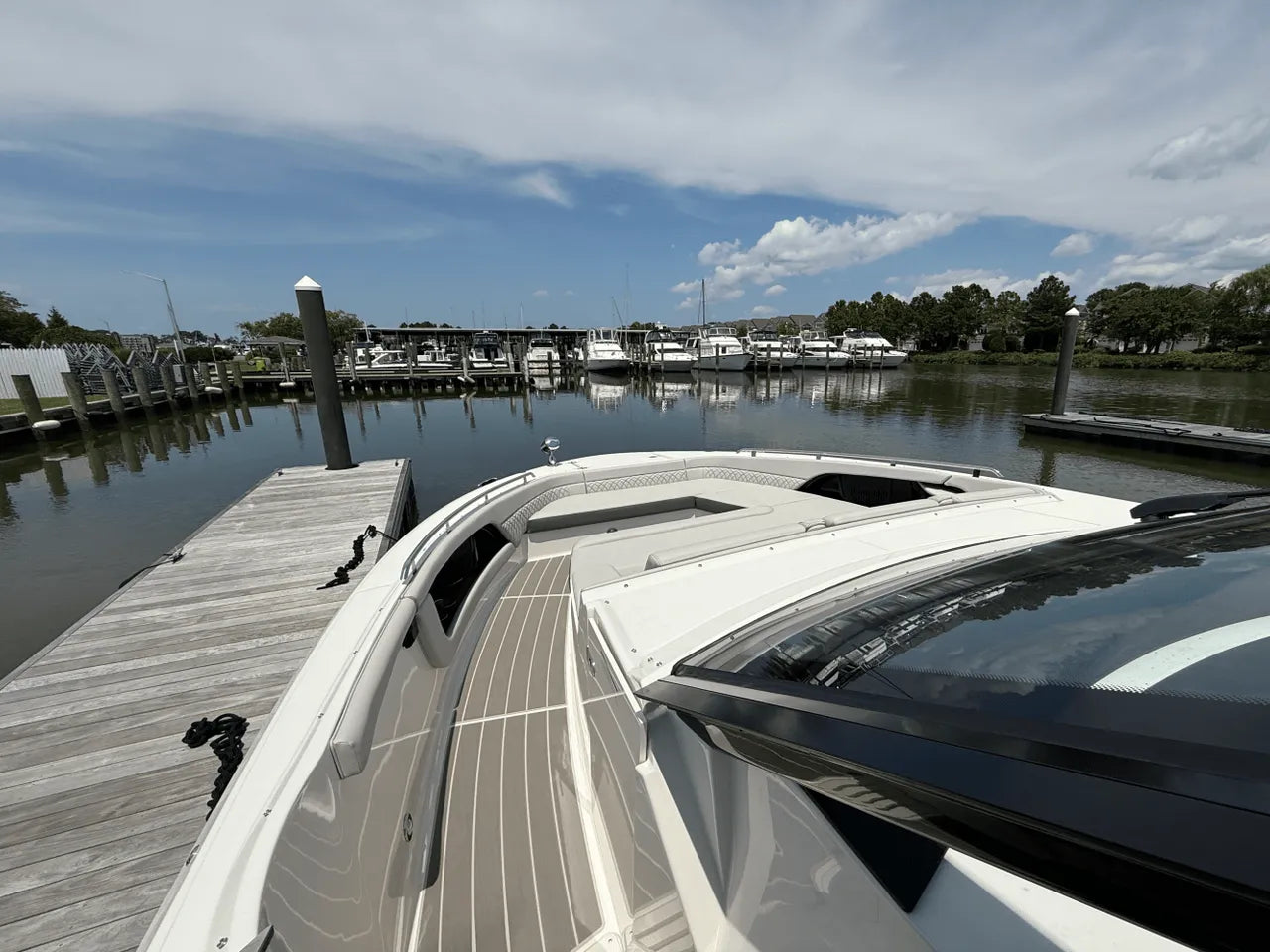 2025 Sea Ray Sundancer 370 Outboard 37.0 feet, Clearwater, Florida #43