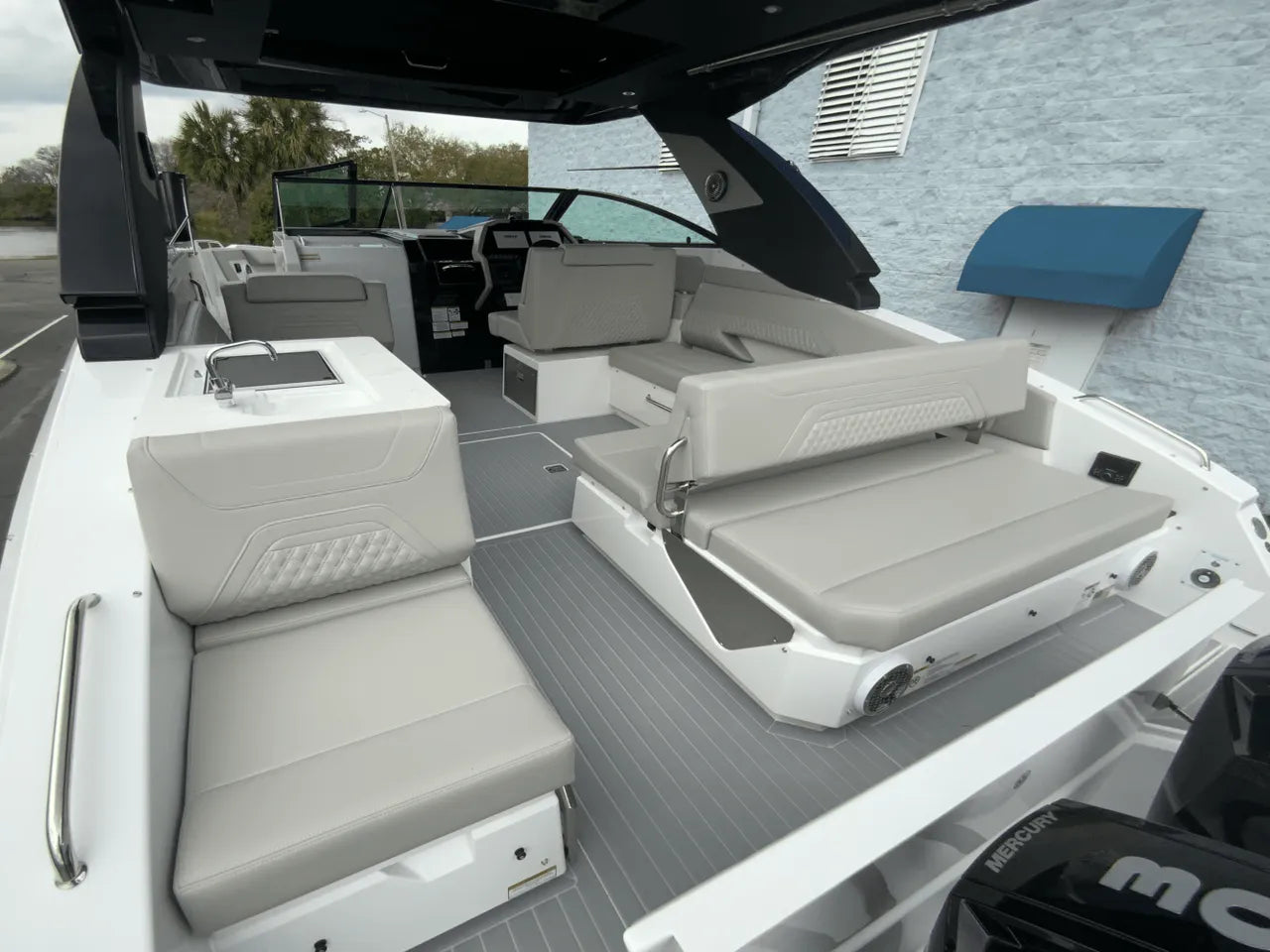 2024 Cruisers Yachts 34 GLS Outboard 34.0 feet, Clearwater, Florida #19