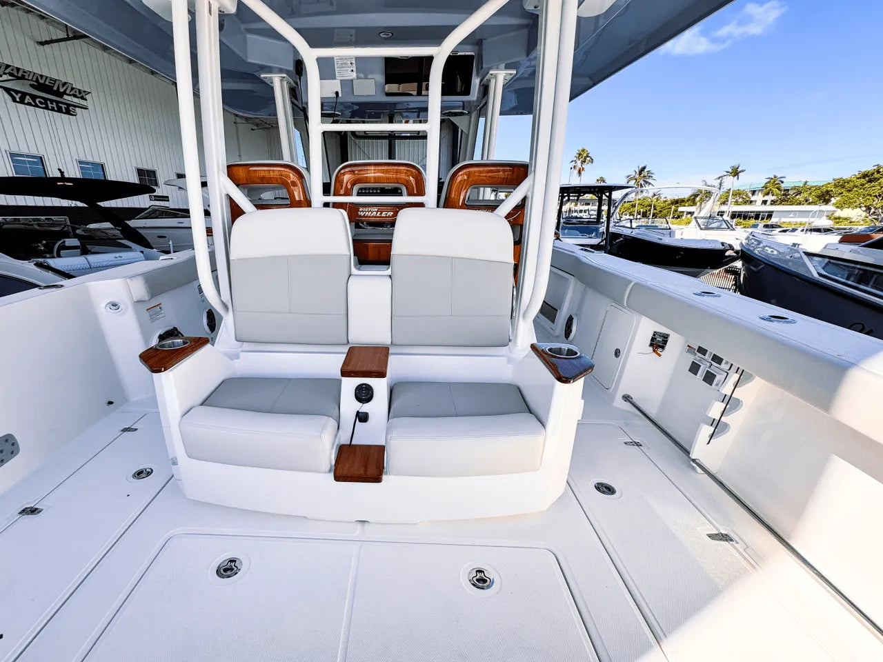 2025 Boston Whaler 360 Outrage 36.0 feet, Clearwater, Florida #17