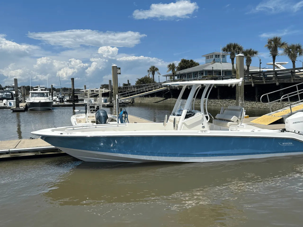 2025 Boston Whaler 250 Dauntless 25.0 feet, Clearwater, Florida #2
