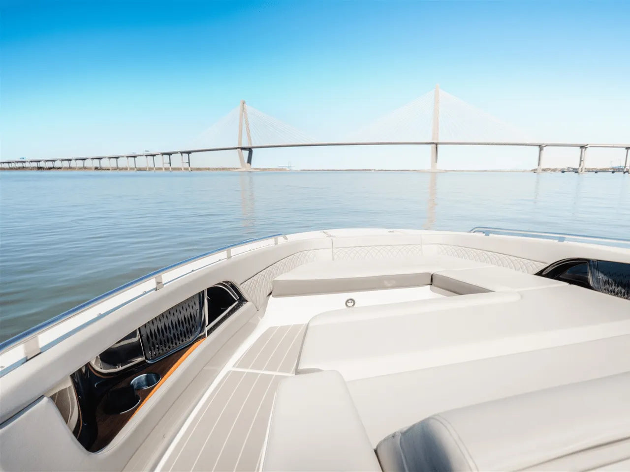 2025 Sea Ray Sundancer 370 Outboard 37.0 feet, Clearwater, Florida #23
