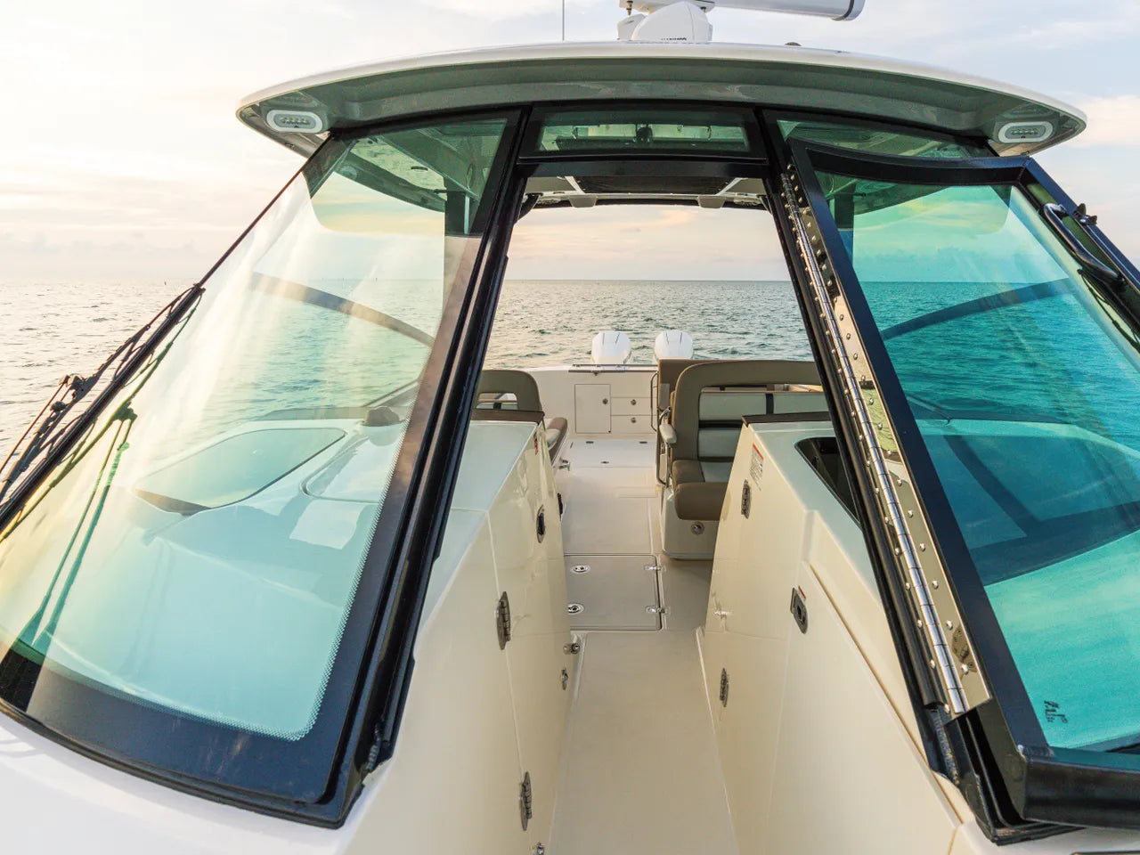 2026 Boston Whaler 330 Vantage 33.0 feet, Clearwater, Florida #30