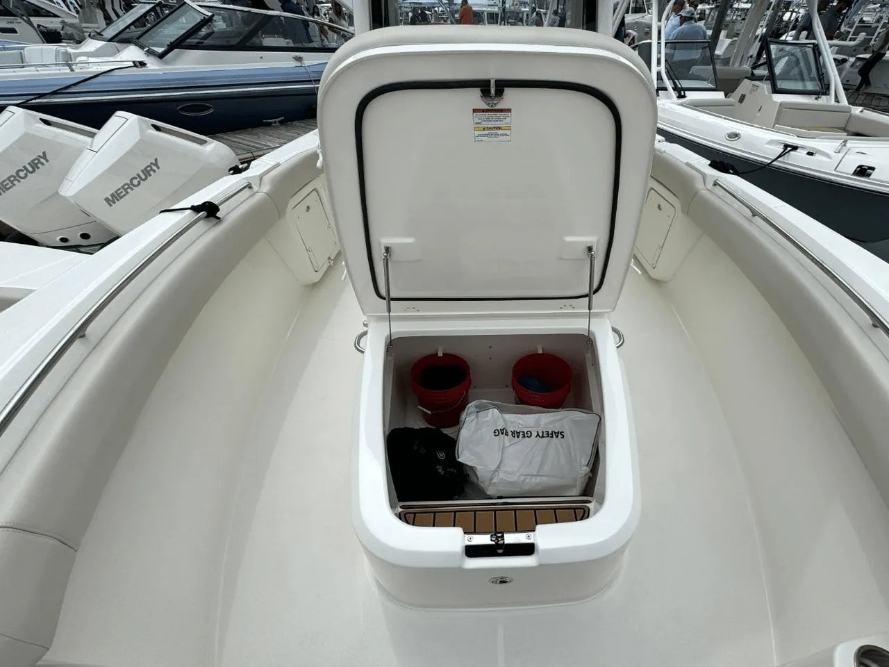 2025 Boston Whaler 280 Outrage 28.0 feet, Clearwater, Florida #32