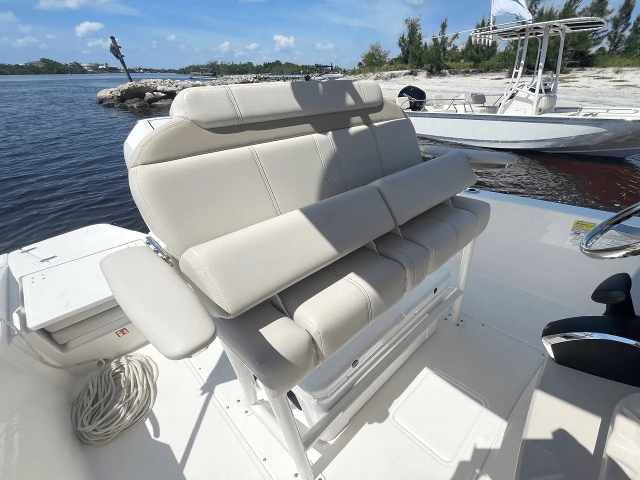 2026 Boston Whaler 220 Dauntless 22.0 feet, Clearwater, Florida #12