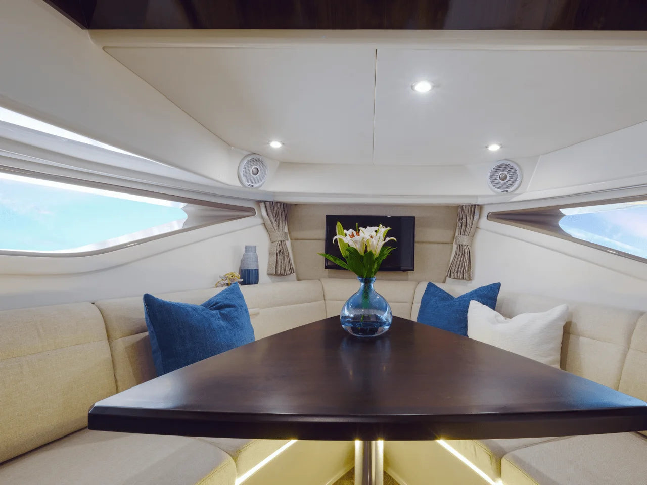 2026 Sea Ray Sundancer 320 Outboard 32.0 feet, Clearwater, Florida #20