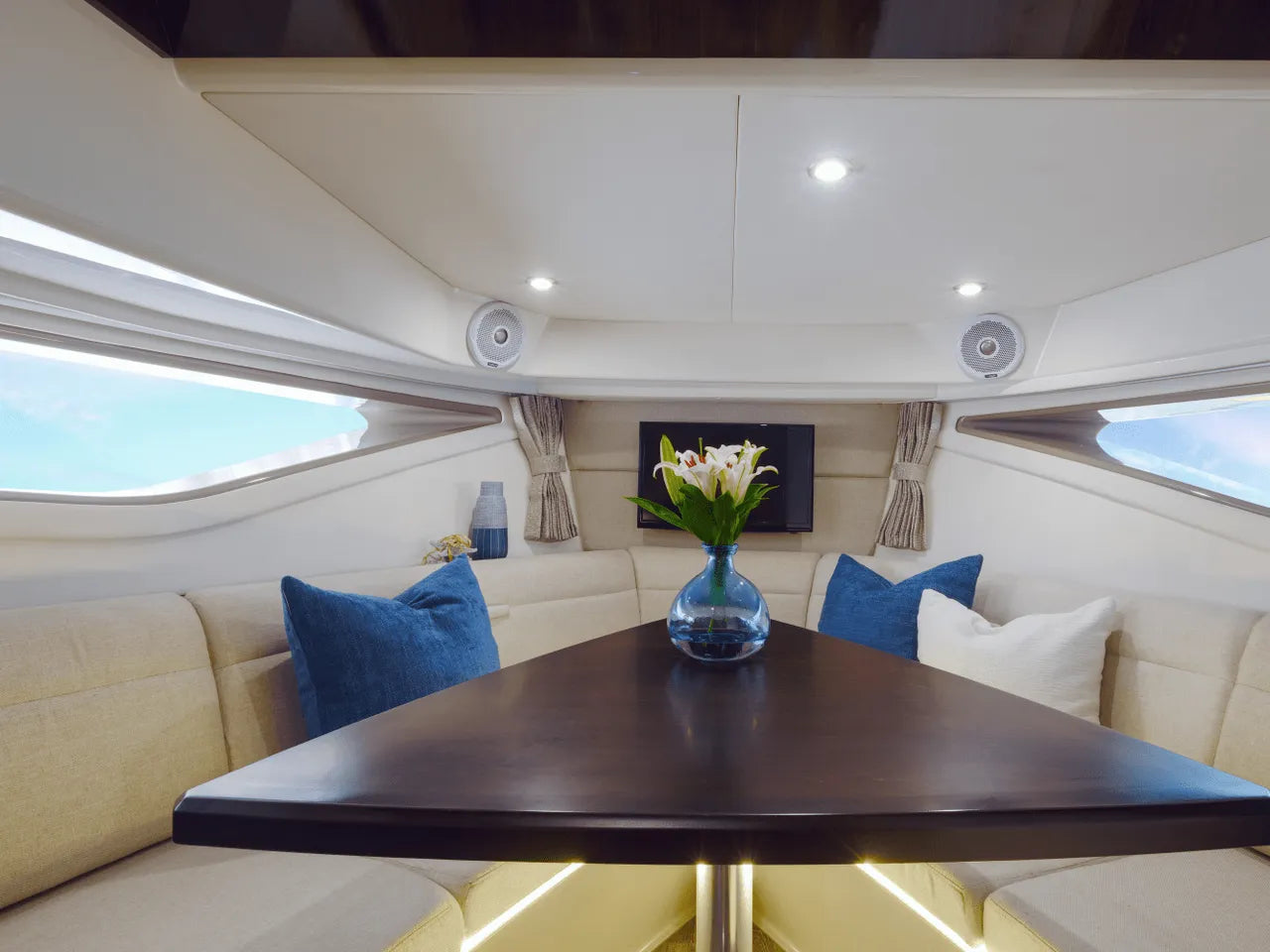 2026 Sea Ray Sundancer 320 Outboard 32.0 feet, Clearwater, Florida #20