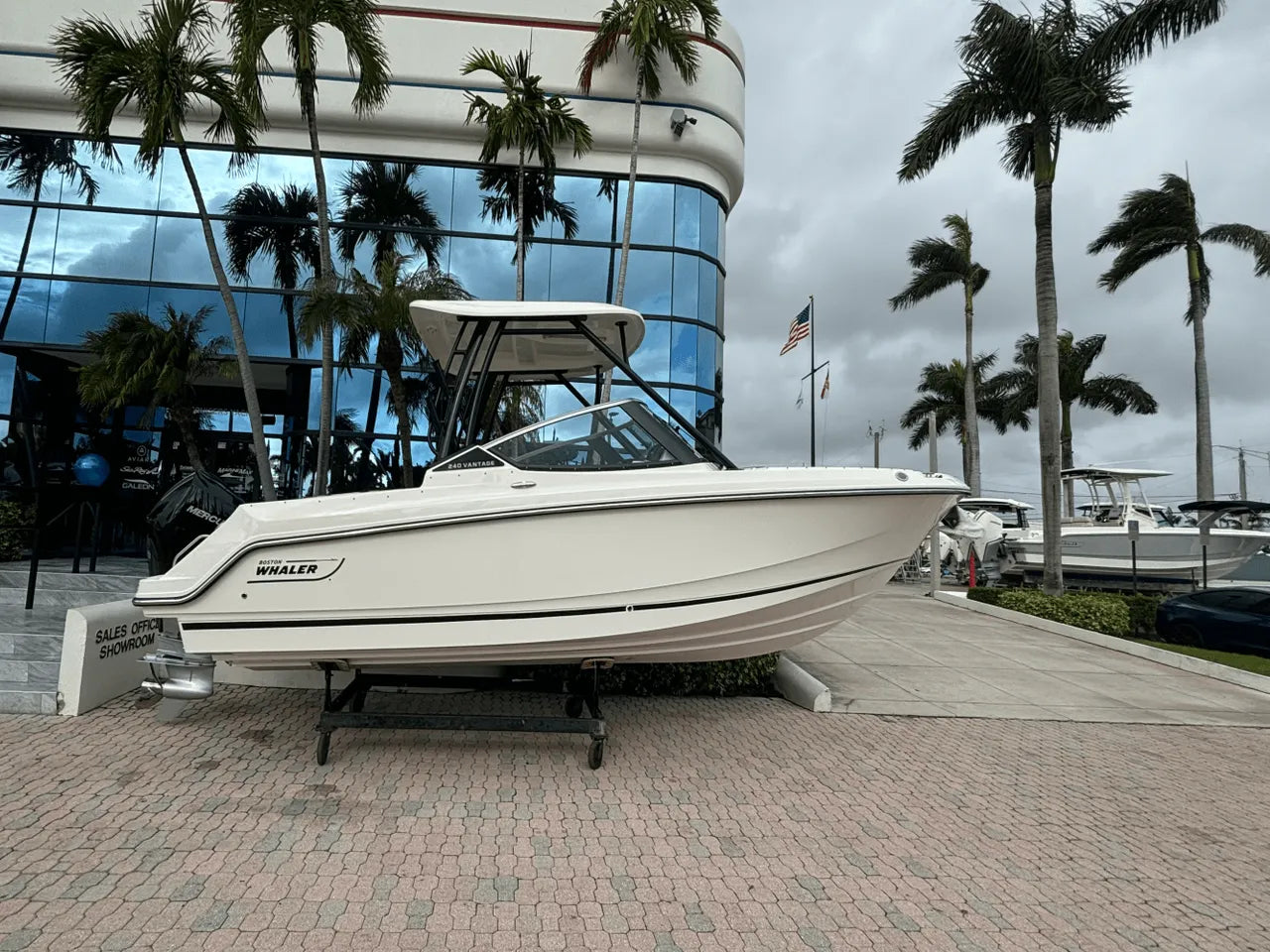 2025 Boston Whaler 240 Vantage 24.0 feet, Clearwater, Florida #1