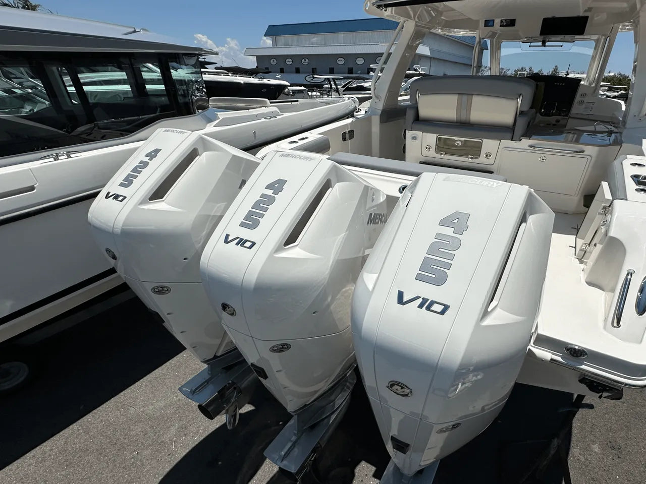 2025 Boston Whaler 350 Realm 35.0 feet, Clearwater, Florida #5