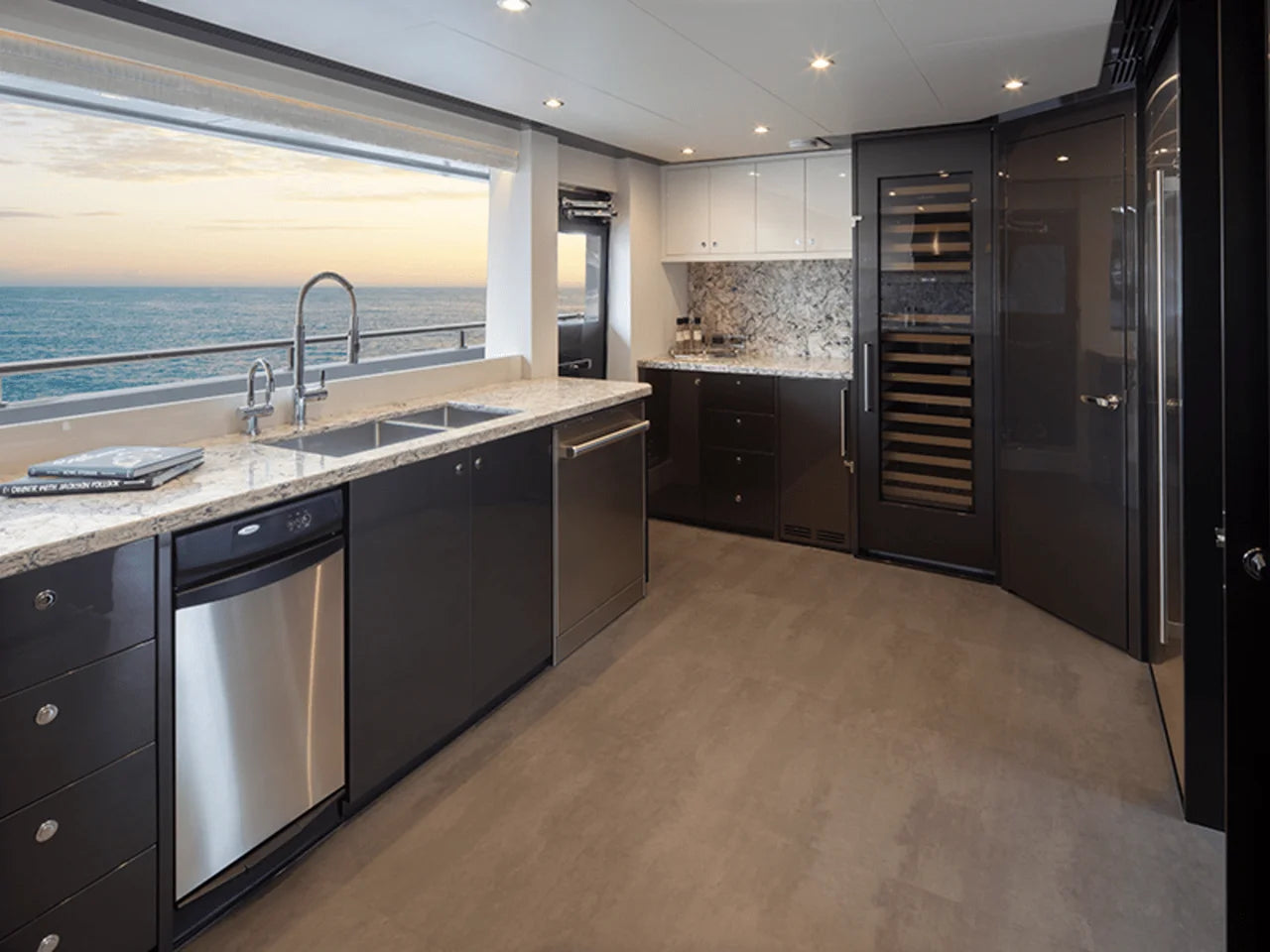 2027 Ocean Alexander 37L 120.0 feet, Clearwater, Florida #36